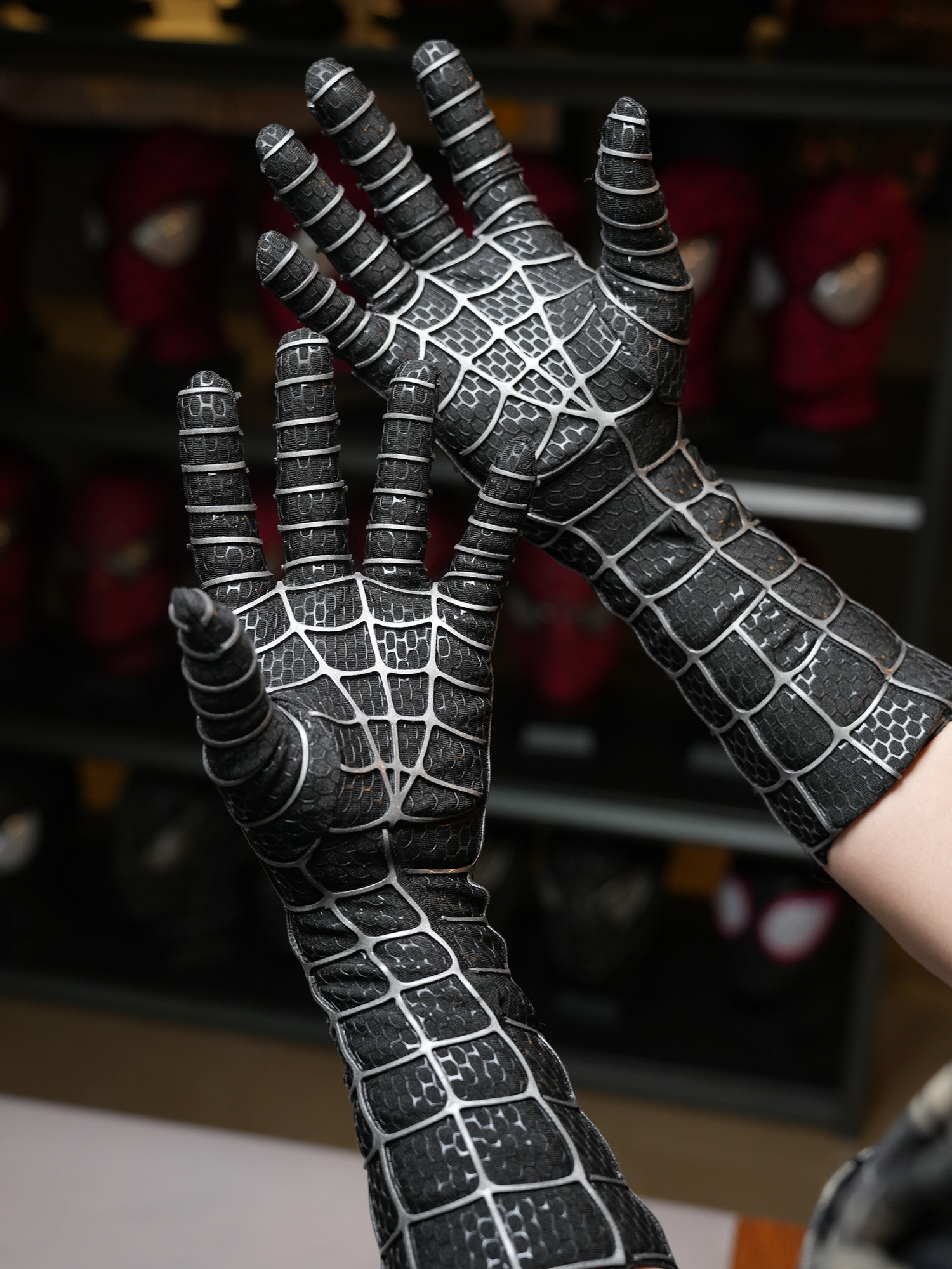 New Year Mask Set: OG Black Mask & Gloves – joyydesign - Image 8